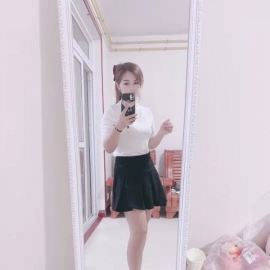 皮肤雪白御姐范甜甜