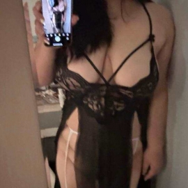 于洪广场附近泻火少妇