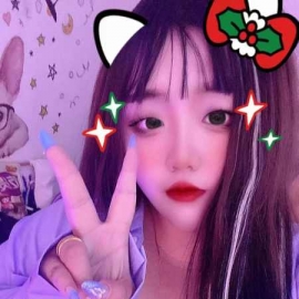 丰满小美女